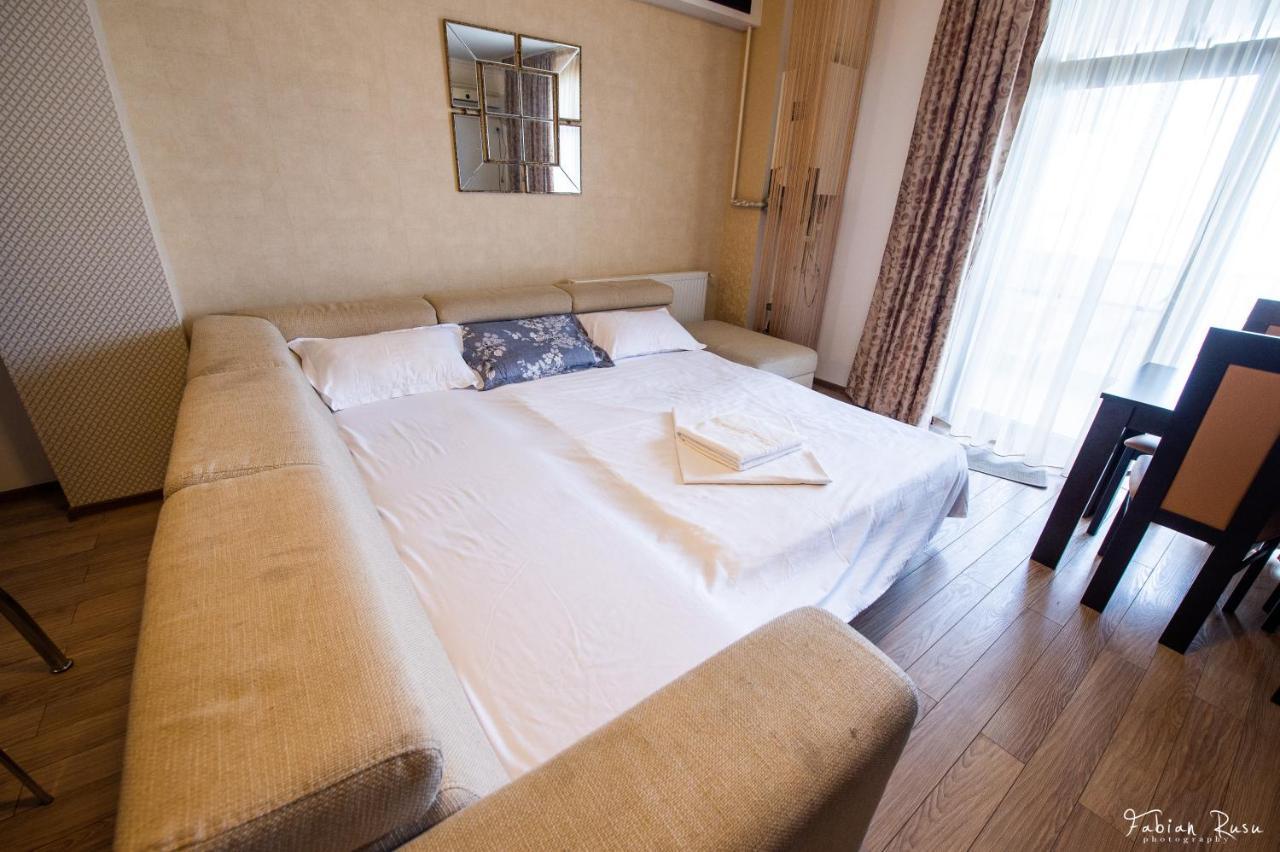 Lake Apartments Solid Mamaia Kültér fotó