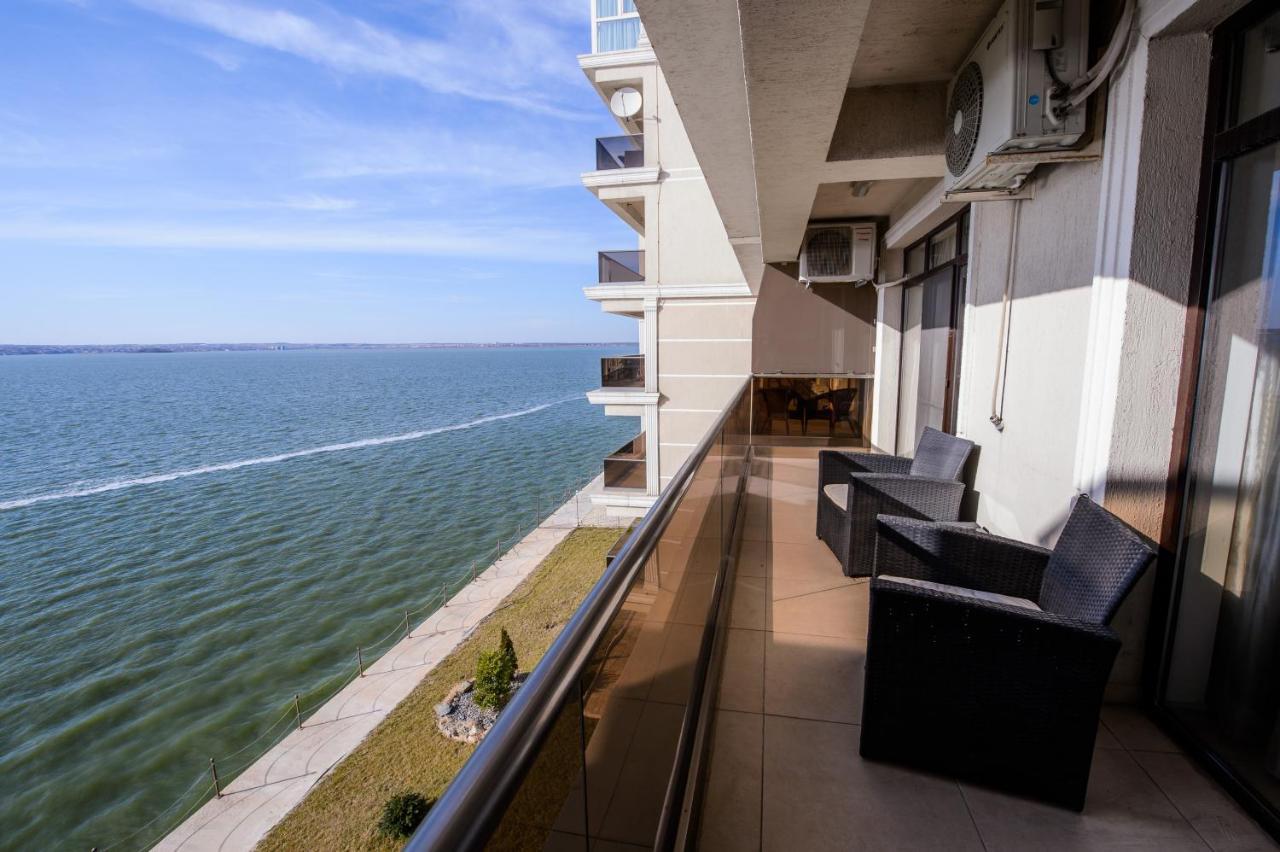 Lake Apartments Solid Mamaia Kültér fotó