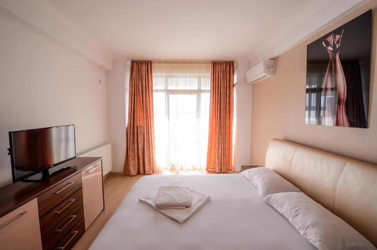 Lake Apartments Solid Mamaia Kültér fotó